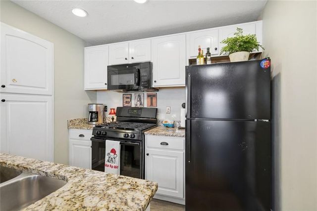 5642 River Heights SE Crossing, Marietta, GA 30067