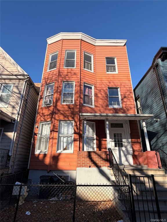 13 Cedar Street 3, Yonkers, NY 10701