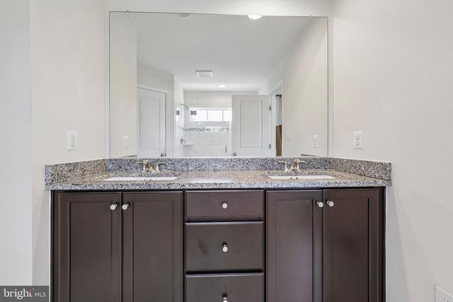 9049 CONNOR HOUSE RD, Manassas, VA 20111