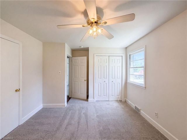 5150 Williamsburg Road, Winston-salem, NC 27106