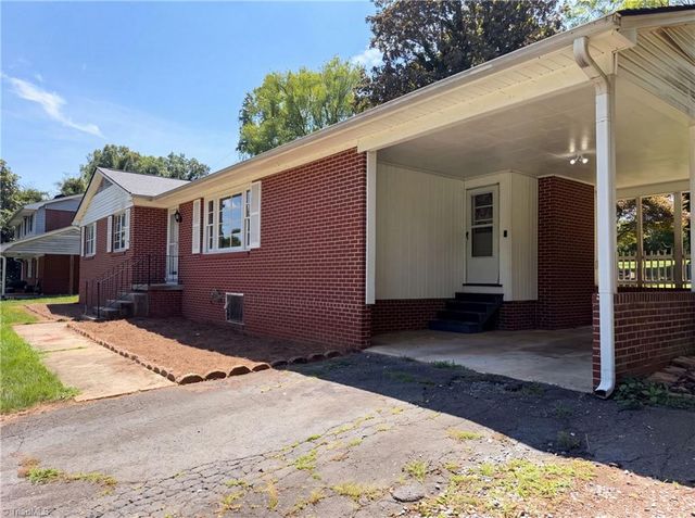 5150 Williamsburg Road, Winston-salem, NC 27106