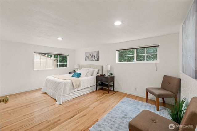 819 SW 134th Street SW, Burien, WA 98146