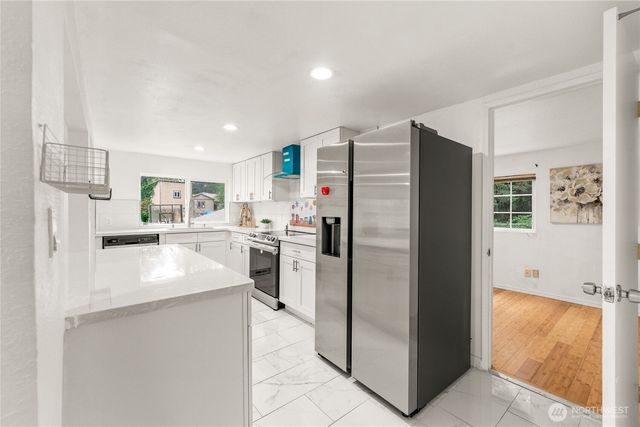 819 SW 134th Street SW, Burien, WA 98146
