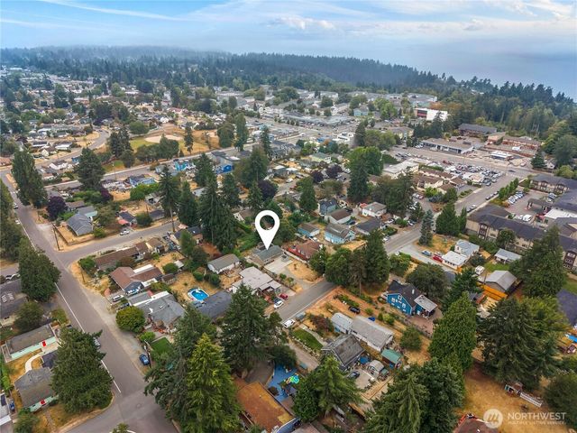 819 SW 134th Street SW, Burien, WA 98146