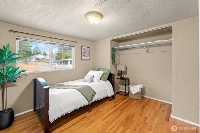 819 SW 134th Street SW, Burien, WA 98146