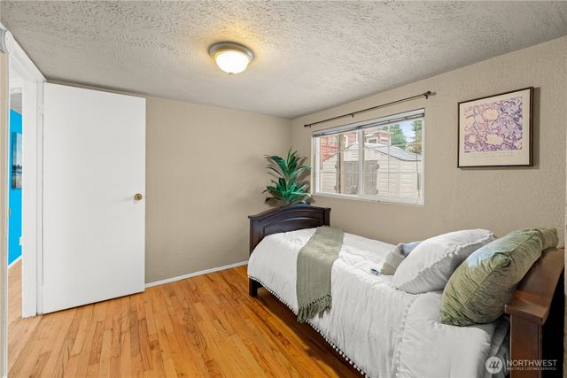 819 SW 134th Street SW, Burien, WA 98146