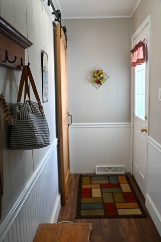 196 S Henning Road, Danville, IL 61832