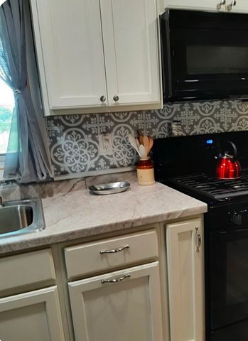 196 S Henning Road, Danville, IL 61832