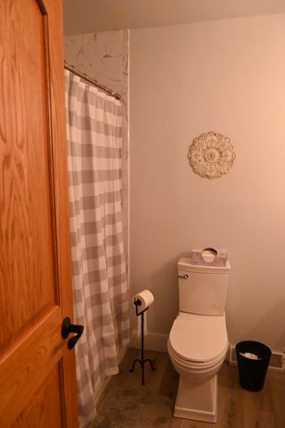 196 S Henning Road, Danville, IL 61832