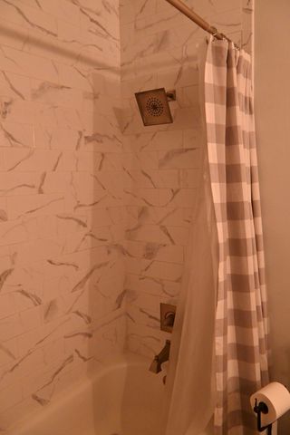 196 S Henning Road, Danville, IL 61832