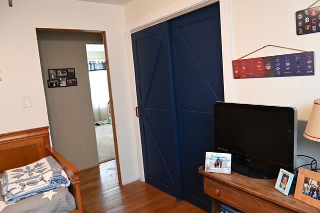 196 S Henning Road, Danville, IL 61832