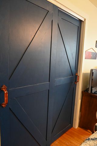 196 S Henning Road, Danville, IL 61832