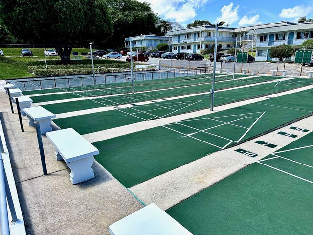 2880 Lake Osborne Drive 210, Lake Worth Beach, FL 33461