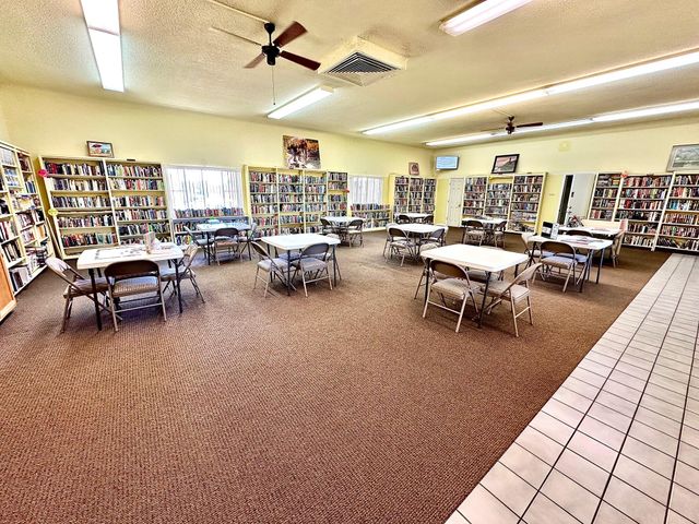 2880 Lake Osborne Drive 210, Lake Worth Beach, FL 33461