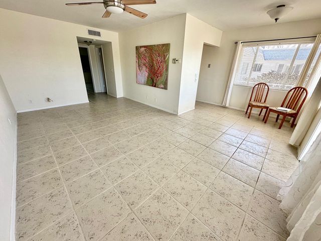 2880 Lake Osborne Drive 210, Lake Worth Beach, FL 33461