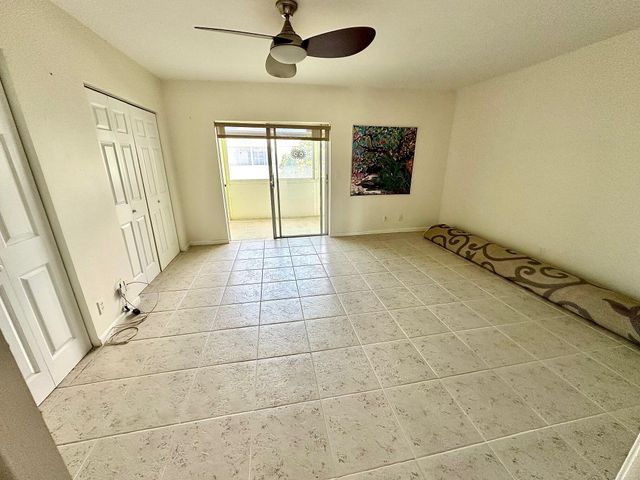 2880 Lake Osborne Drive 210, Lake Worth Beach, FL 33461