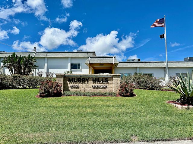 2880 Lake Osborne Drive 210, Lake Worth Beach, FL 33461