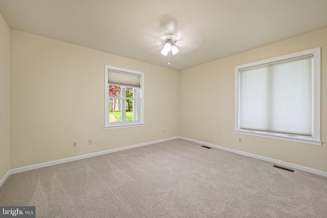 5816 OAKLAND RD, Sykesville, MD 21784