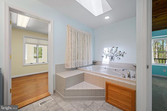 5816 OAKLAND RD, Sykesville, MD 21784