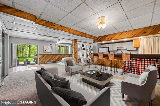 5816 OAKLAND RD, Sykesville, MD 21784