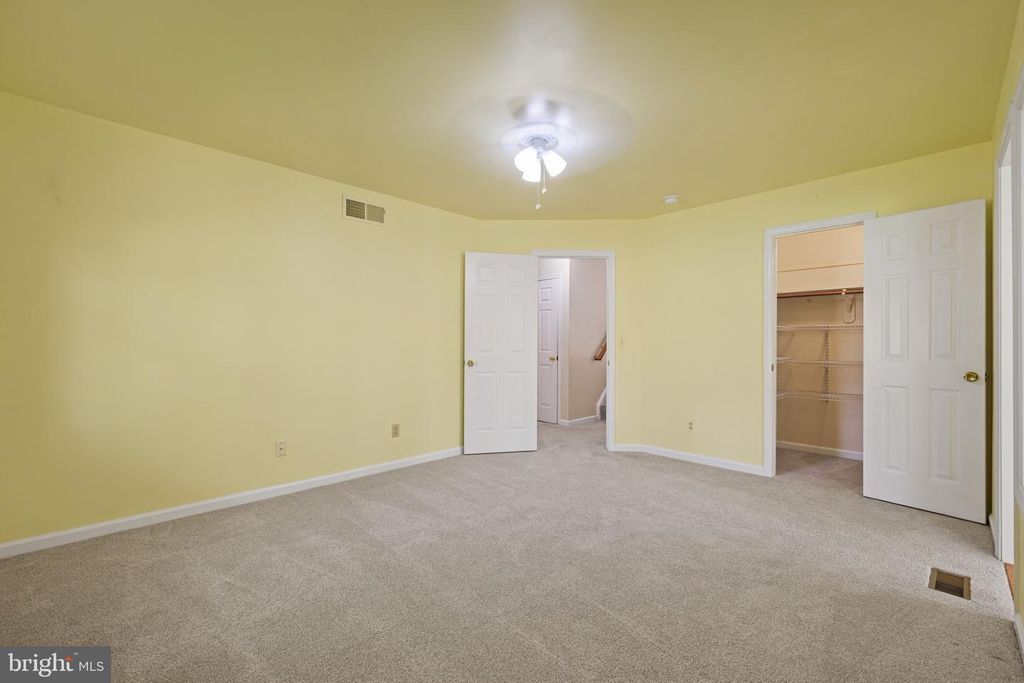 Image 12 of property listing at 5816 OAKLAND RD, Sykesville, MD 21784