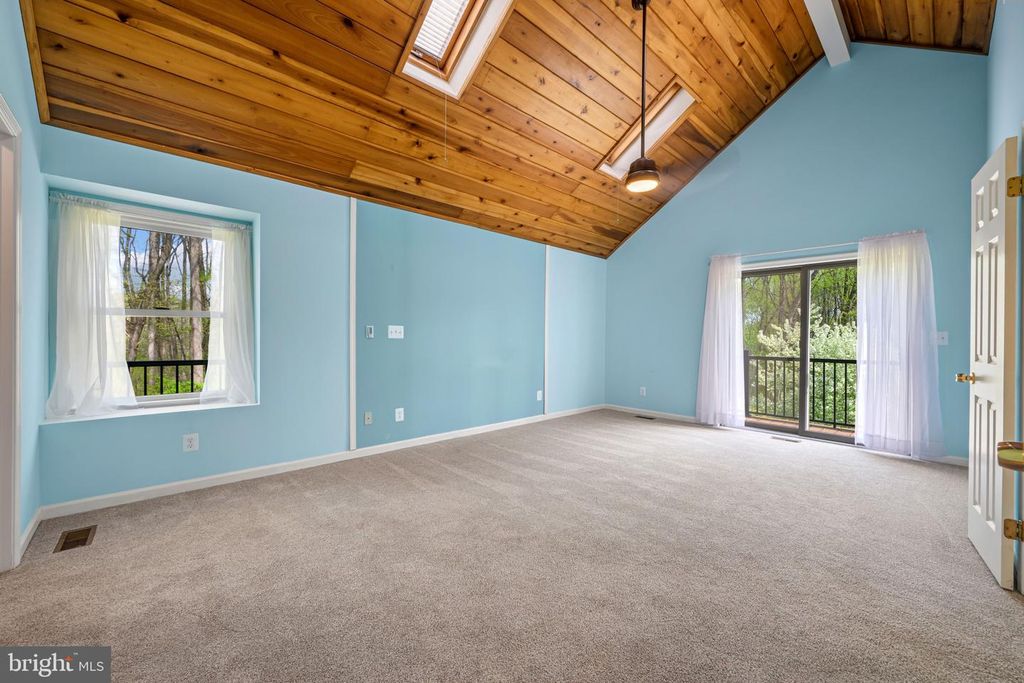 Image 27 of property listing at 5816 OAKLAND RD, Sykesville, MD 21784