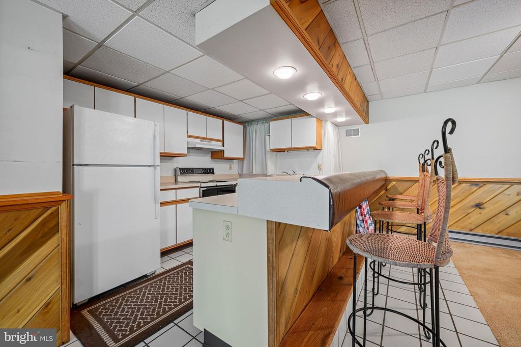 Image 35 of property listing at 5816 OAKLAND RD, Sykesville, MD 21784