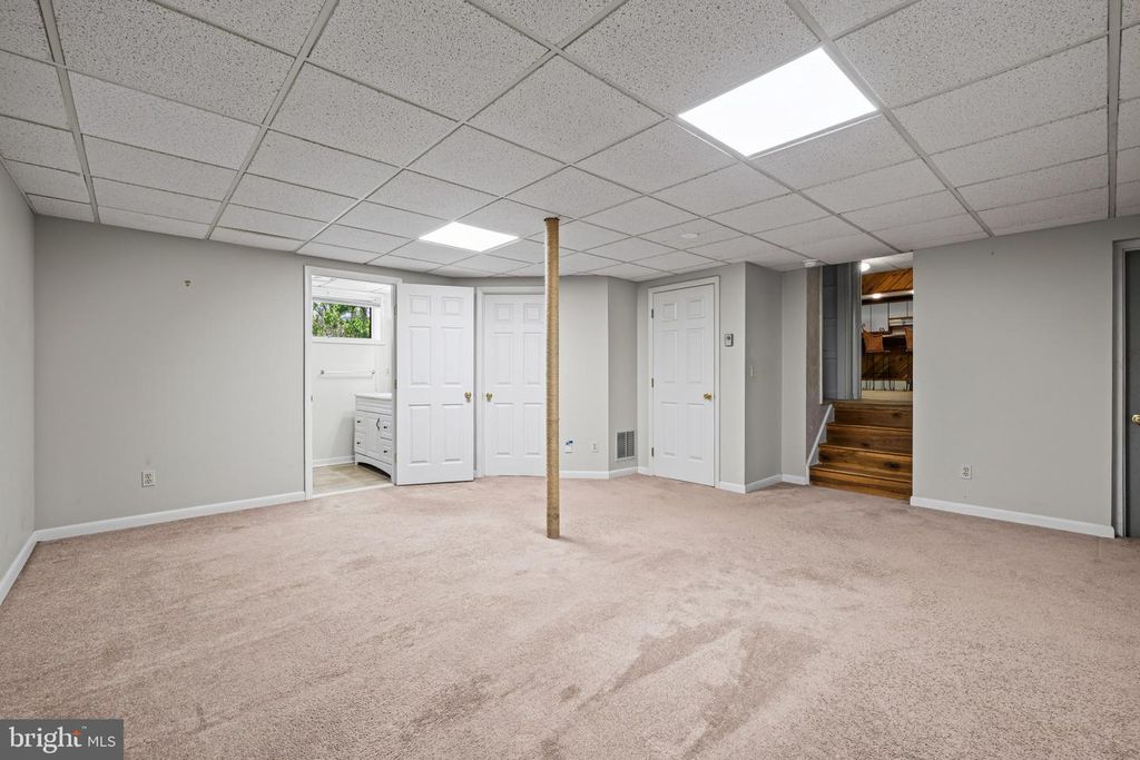 Image 38 of property listing at 5816 OAKLAND RD, Sykesville, MD 21784