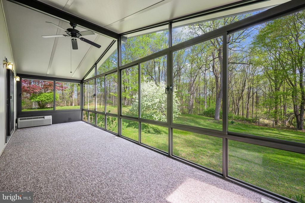 Image 39 of property listing at 5816 OAKLAND RD, Sykesville, MD 21784