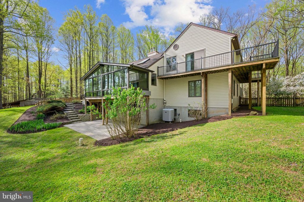 Image 45 of property listing at 5816 OAKLAND RD, Sykesville, MD 21784