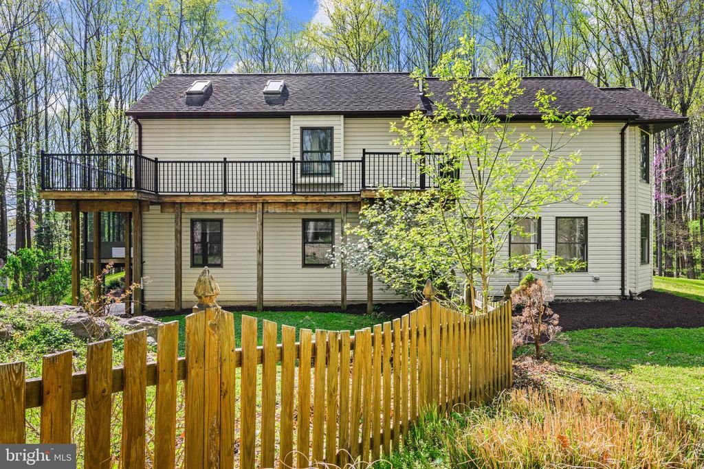 Image 46 of property listing at 5816 OAKLAND RD, Sykesville, MD 21784