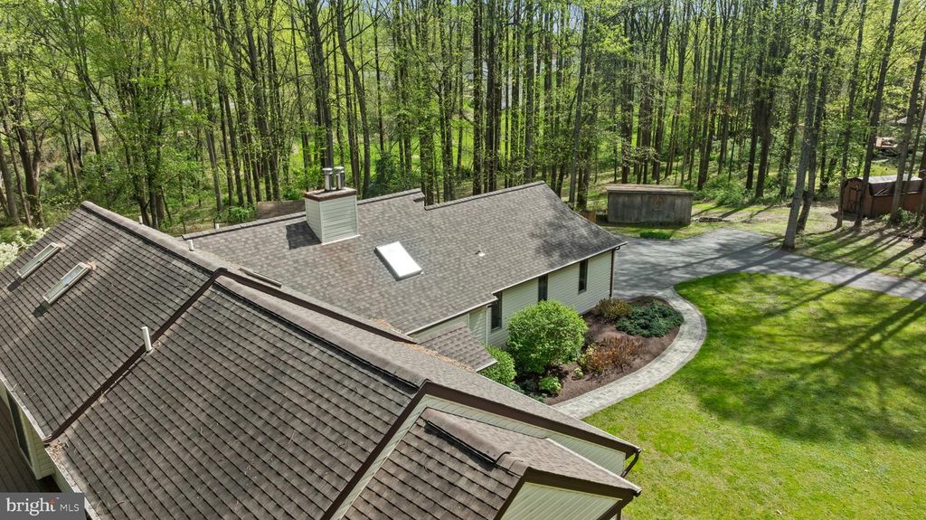 Image 49 of property listing at 5816 OAKLAND RD, Sykesville, MD 21784