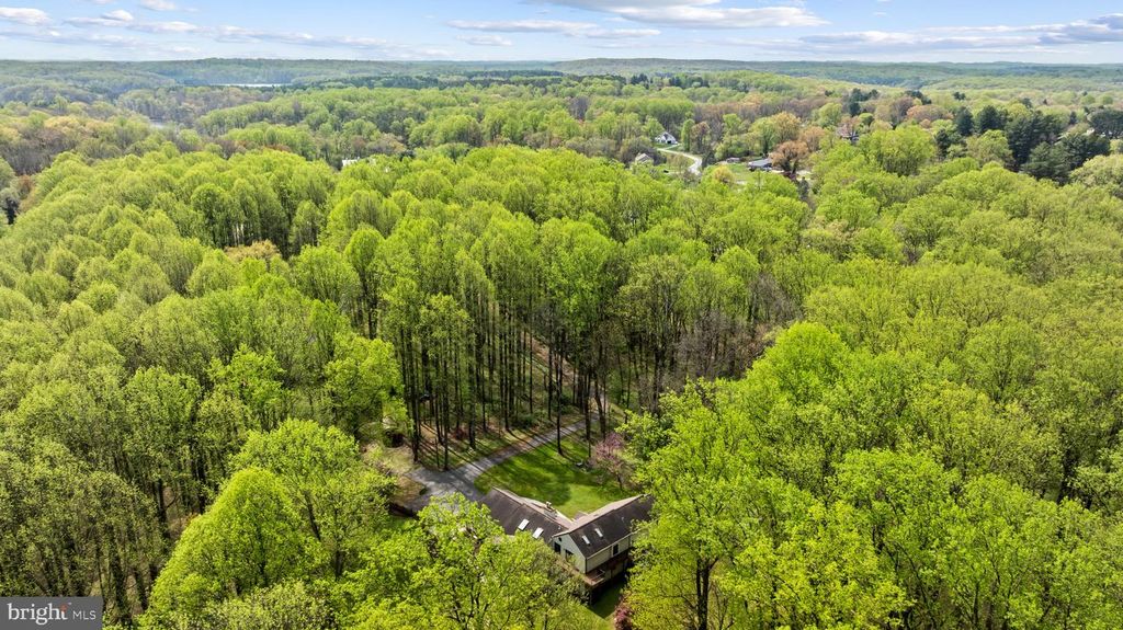 Image 53 of property listing at 5816 OAKLAND RD, Sykesville, MD 21784