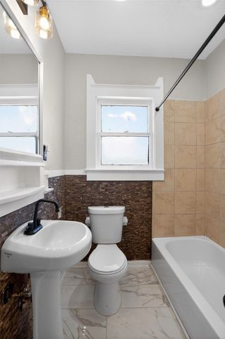 2703 Gladstone Drive, Dallas, TX 75211