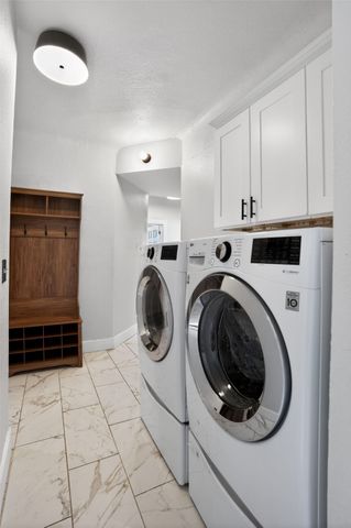 2703 Gladstone Drive, Dallas, TX 75211