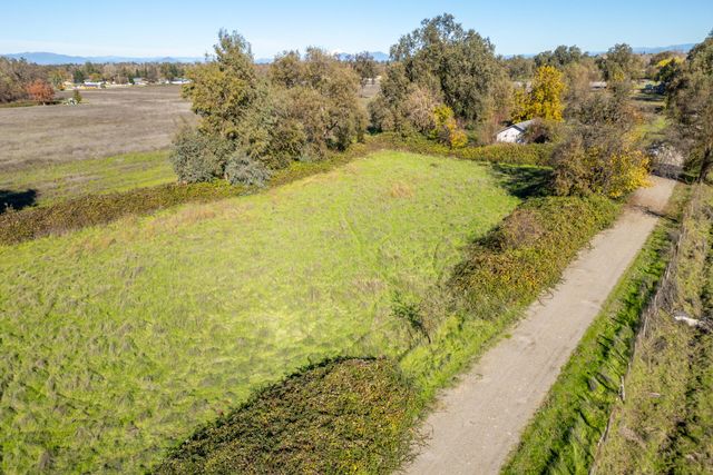 Warnowood Lane, Anderson, CA 96007