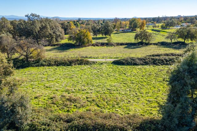 Warnowood Lane, Anderson, CA 96007