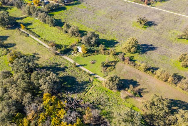 Warnowood Lane, Anderson, CA 96007