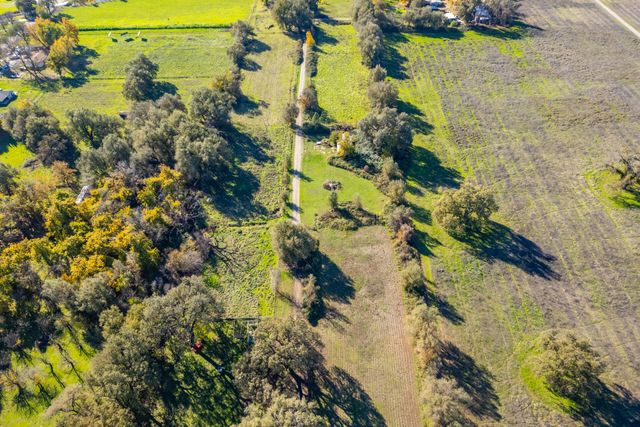 Warnowood Lane, Anderson, CA 96007