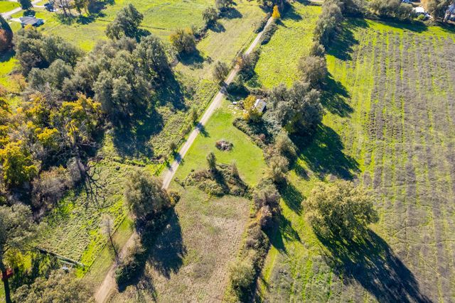 Warnowood Lane, Anderson, CA 96007