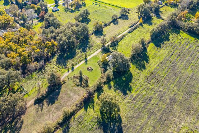 Warnowood Lane, Anderson, CA 96007