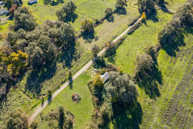 Warnowood Lane, Anderson, CA 96007