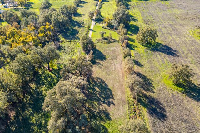 Warnowood Lane, Anderson, CA 96007