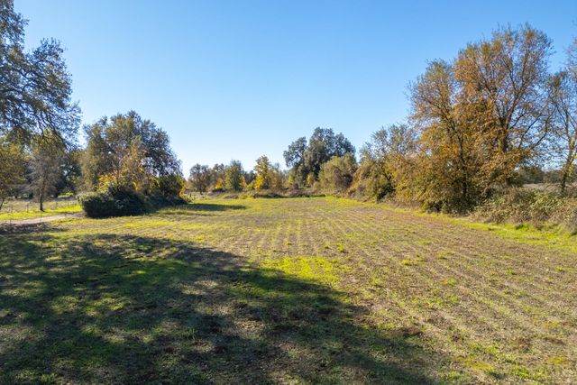 Warnowood Lane, Anderson, CA 96007