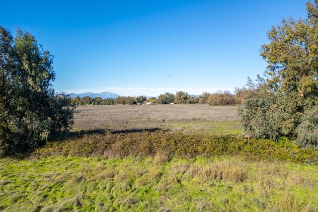 Warnowood Lane, Anderson, CA 96007