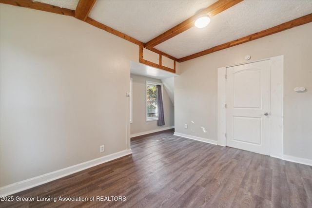 1120 Alsdorf Street, Lansing, MI 48910