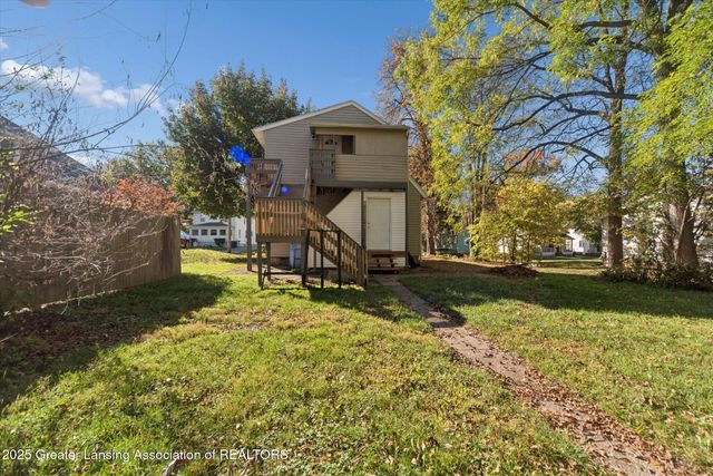 1120 Alsdorf Street, Lansing, MI 48910