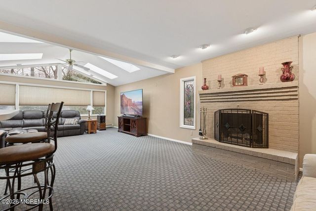 7 Hapenny Drive, Manalapan, NJ 07726