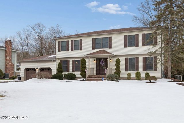 7 Hapenny Drive, Manalapan, NJ 07726