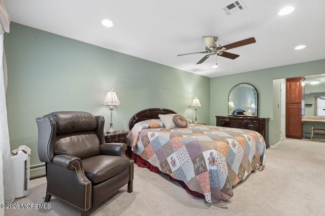 7 Hapenny Drive, Manalapan, NJ 07726